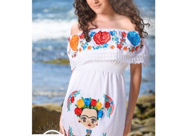 Vestido Mexican con Imagen de Frida /Mexican Embroidery Dress with Image of Frida