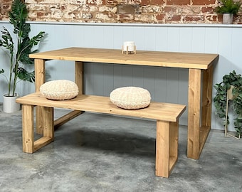 VERDE // Scandinavian Dining Table and Bench with Pine Square Legs