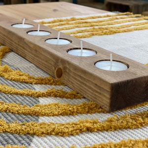 TEALIGHT // Portavelas de madera escandinava simple con velas GRATIS
