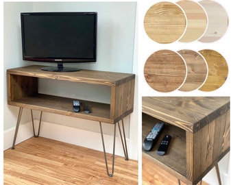 HOA // Scandinavian Industrial TV Media Unit with Hairpin Legs