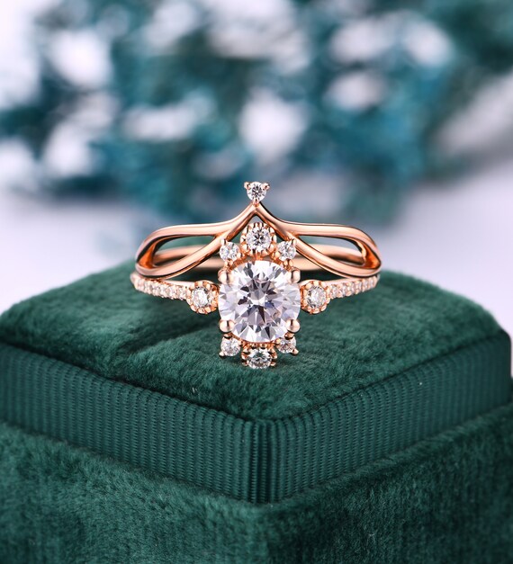 moissanite wedding sets