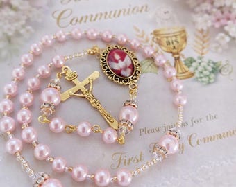 Rosario de paloma de confirmación personalizado/Rosario de primera comunión: Perlas rosas, collar dorado