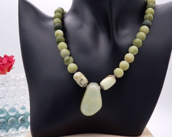 Aventurine Jade Gemstone Necklace with Magnetic Clasp, Long Gemstone Necklace, Gemstone Jewelry