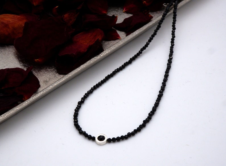 Collier de perles, collier de spinelle, tour de cou, collier, collier délicat en spinelle noire avec cadre en perles d'argent 925 image 3
