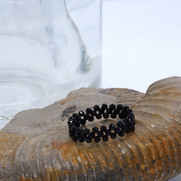 Kleiner schwarzer Spinell Ring, 3 Reihen Edelstein Ring, Kugel Ring, Gothic, gewebter Perlen Ring, Peyote