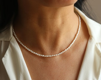 Genuine rice-shaped freshwater pearl necklace, handmade high-quality freshwater pearl choker, necklace, delicate rice pearl necklace