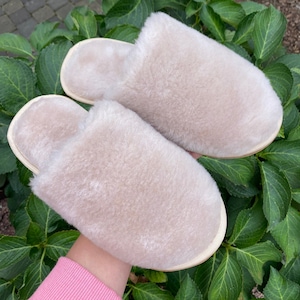 Woman slippers | Sheepskin slippers | Wool Slip-on