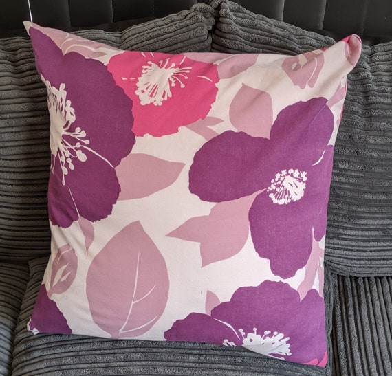 pink purple cushions
