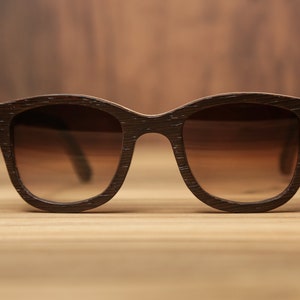Gafas de sol de madera hechas a mano, gafas de madera, montura graduada de madera, gafas personalizadas, gafas grabadas en madera, gafas ecológicas
