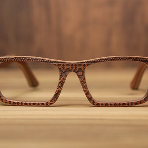 Gafas de sol de madera hechas a mano, gafas de madera, marco de prescripción de madera, anteojos personalizados, gafas grabadas en madera, madera real, gafas de sol vintage