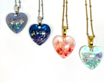 Cute resin and iridescent heart necklace