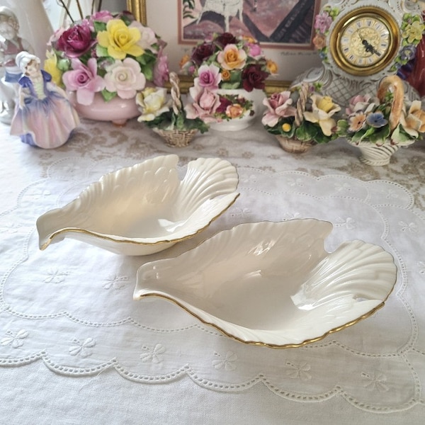 A Pair of LENOX Dove collection Dish, Ivory Porcelain 24K Gold Trim Candy Bowl - USA