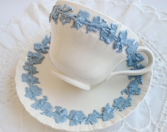 Set of 4 Elegant Wedgwood Queen's Ware- Edme Tea Cup 8cm With