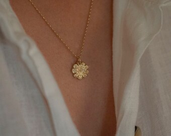 Delicate Poppy Pendant Necklace | Recycled Solid 9ct Gold | Minimal Jewellery | Eco Friendly Jewellery