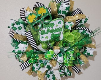 St patricks day wreath, shamrock swag