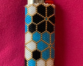 Floral beaded lighter cover