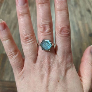 Blue Stone Ring,Everyday Ring,Labradorite Jewelry,Stacking Ring,Healing Rings absolutely Labradorite Ring,Gemstone Ring,925 Sterling Silver