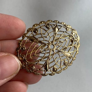 Vintage gold coloured scarf clip