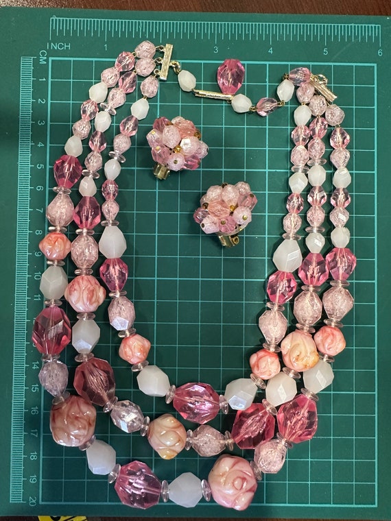 Vintage Bubblegum pink necklace and earring set, … - image 9