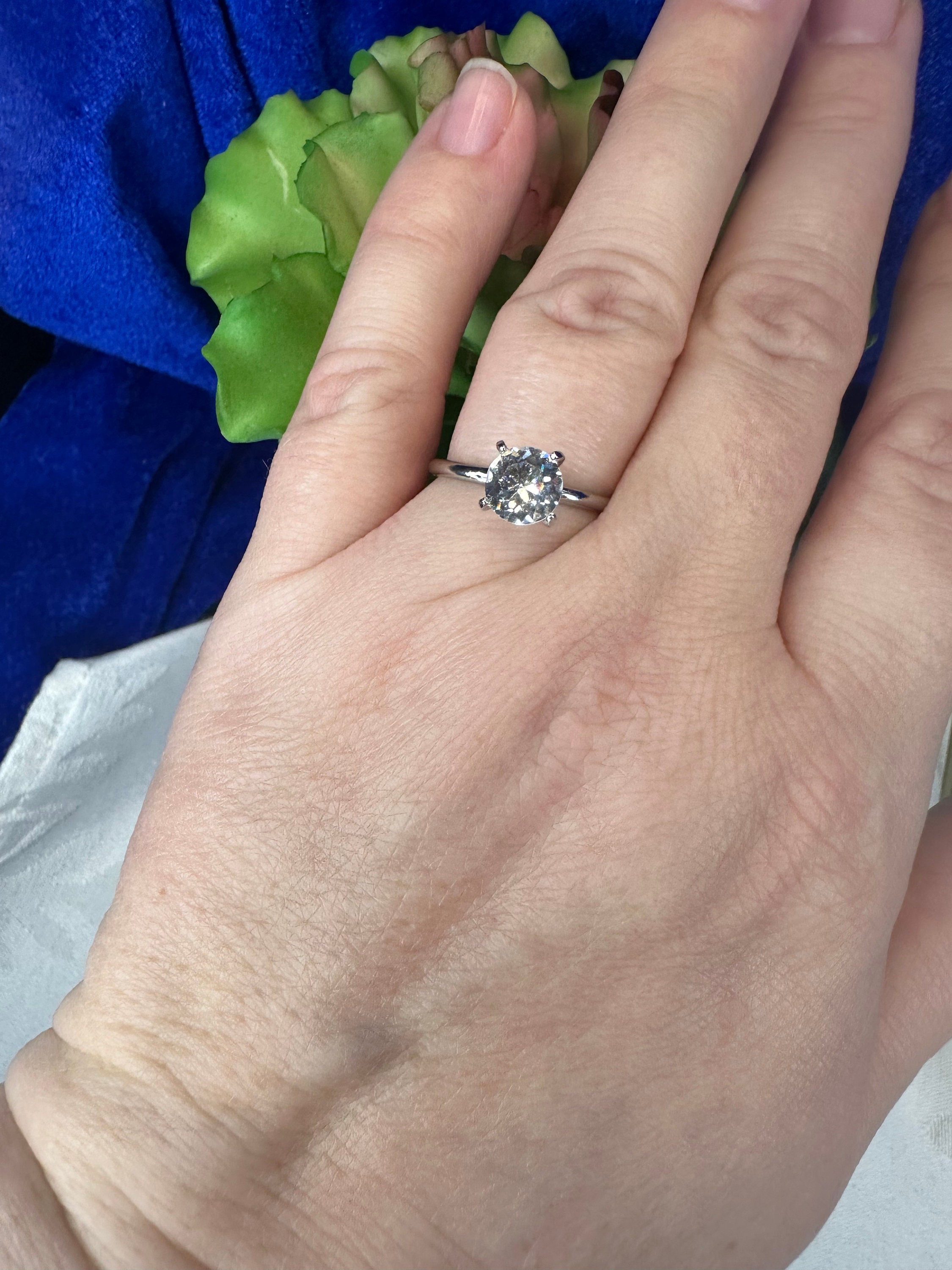 Hallmarked Uncas Mfg Co 1980 Vanderbilt Jewel Ring With