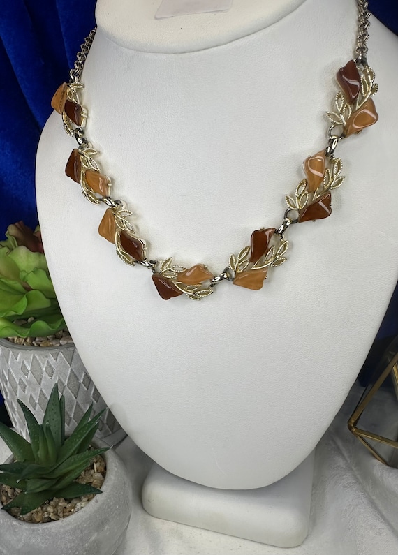 Unsigned Coro necklace- beige and brown stones in 