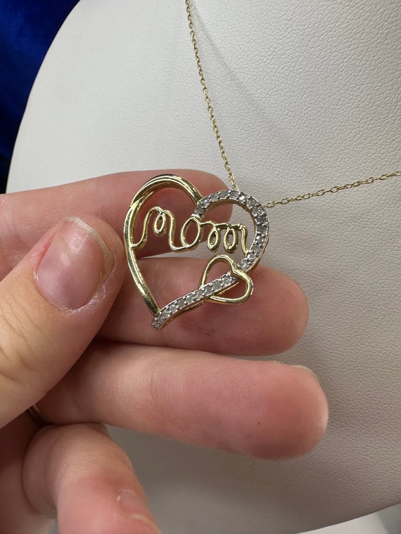 Beautiful 925 “mom” heart pendant with genuine di… - image 1