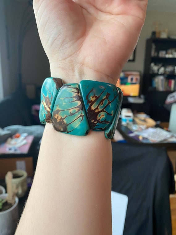 Assorted vintage bangle bracelets. Each sold sepa… - image 9