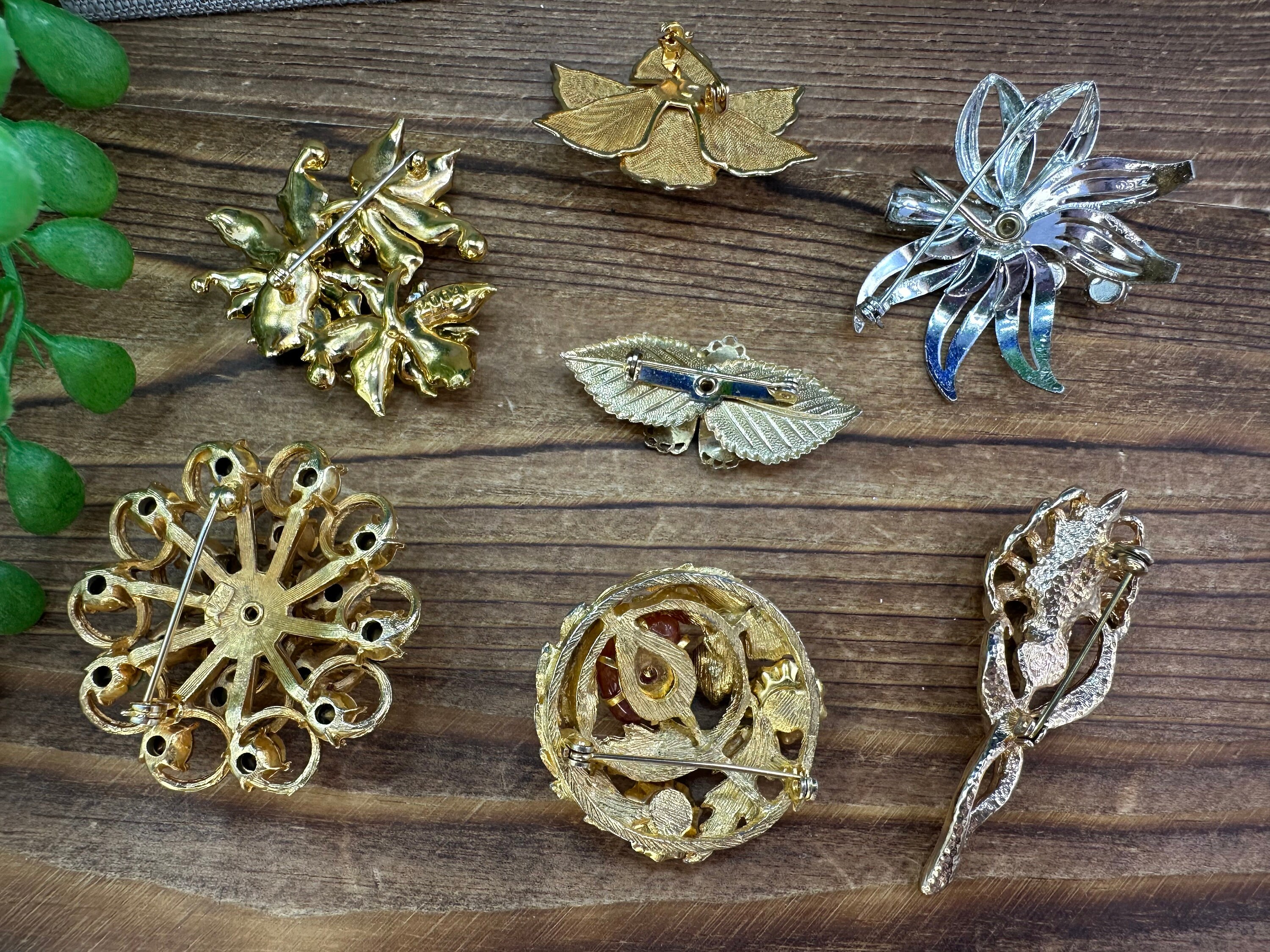 Assorted Unique Vintage Brooches. Each Sold Separately. - Etsy display picture 2