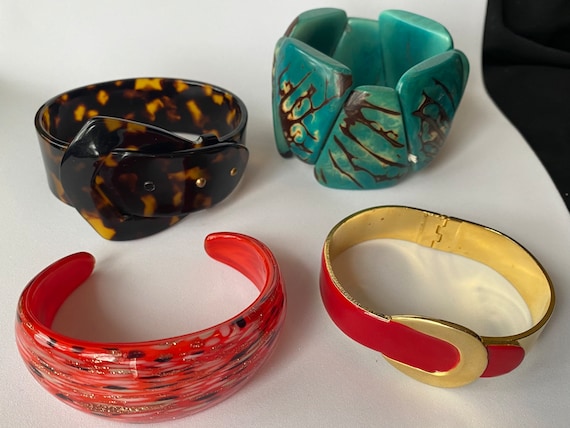 Assorted vintage bangle bracelets. Each sold sepa… - image 1
