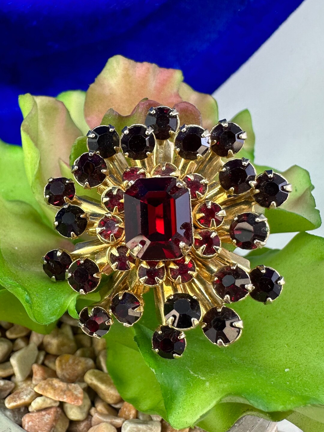 Vintage Deep Red Rhinestone Brooch in Gold Coloured Setting - Etsy