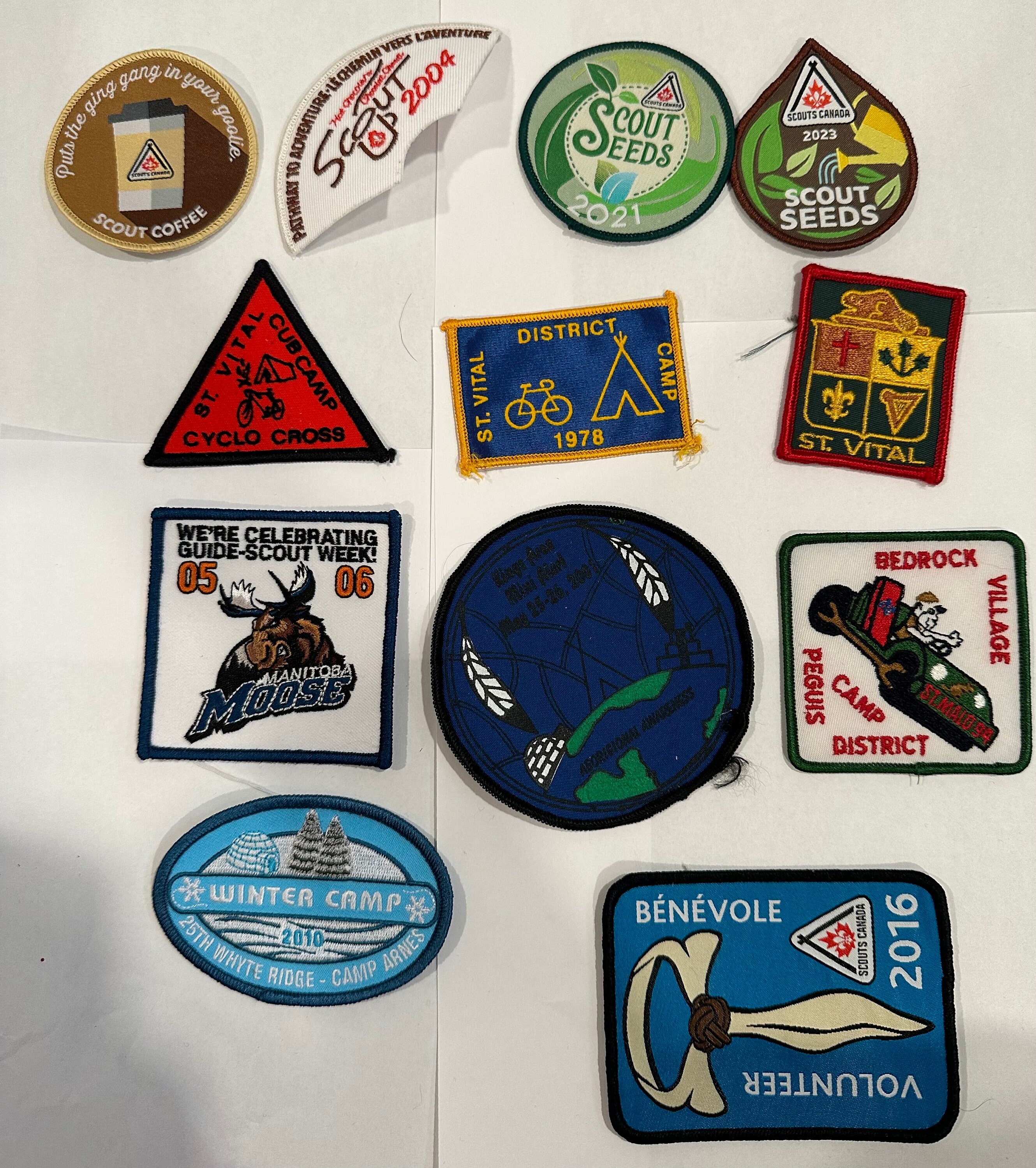 Lot de 12 patchs amusants pour les scouts 5,1 cm (ADV-S-S