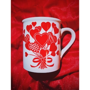 Vintage 1980’s “Enesco” Porcelain+hearts coffee mug
