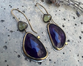 Amethyst dangle earrings. 22k gold and silver.