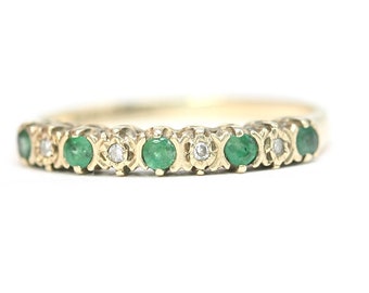 Vintage 9ct gold Emerald and Diamond band - fully hallmarked - size M or US 6