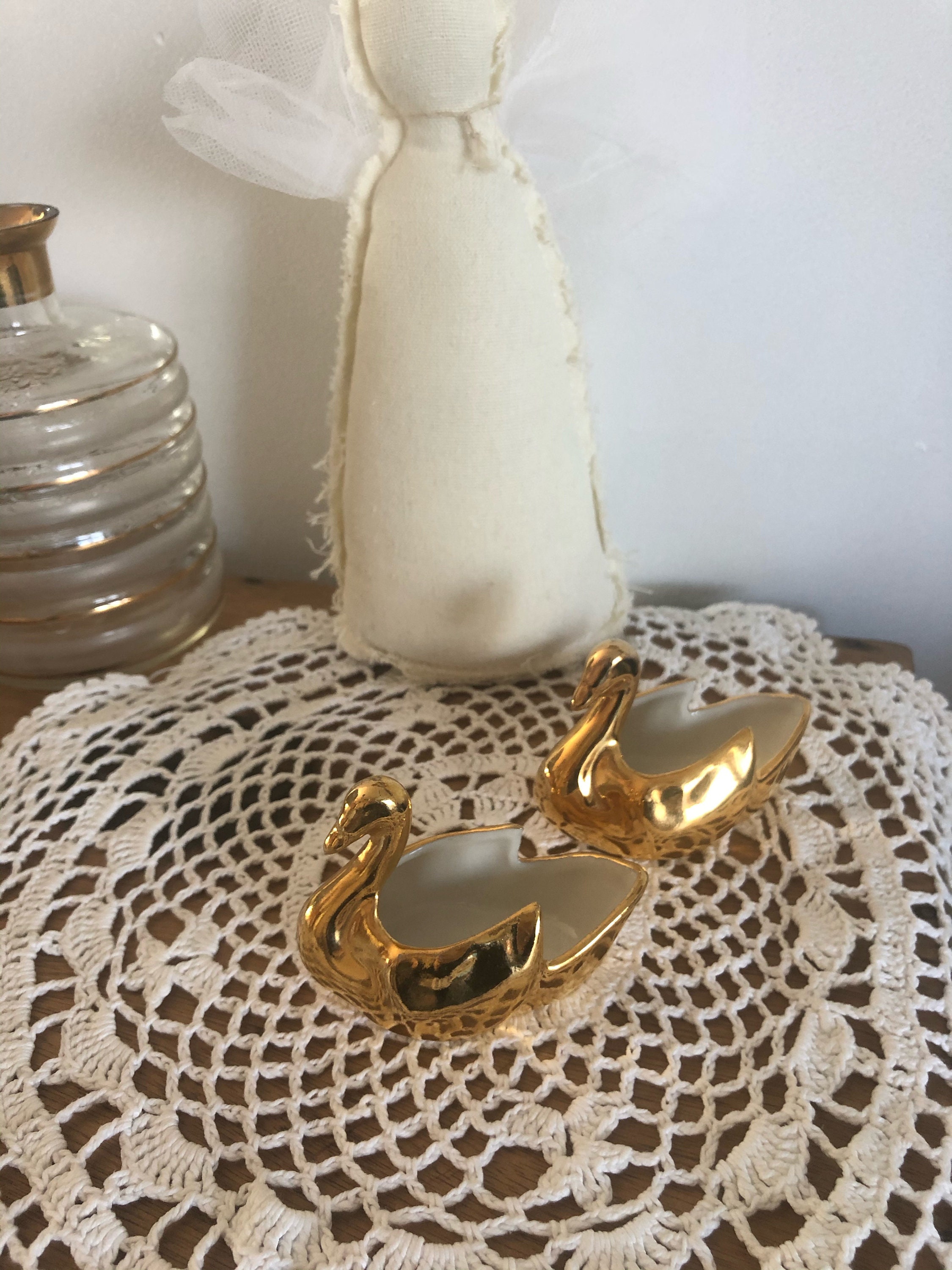 Salière Poivrière Cygnes en Céramique de Limoges