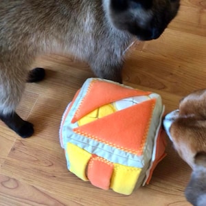 Schnupftabakmatte für kleine und mittelgroße Hunde. Größe: 14x14x14 cm (5.5x5.5x5.5 Zoll).