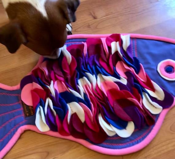 Make a Snuffle Mat for Your Dog - FOUR PAWS International - Animal