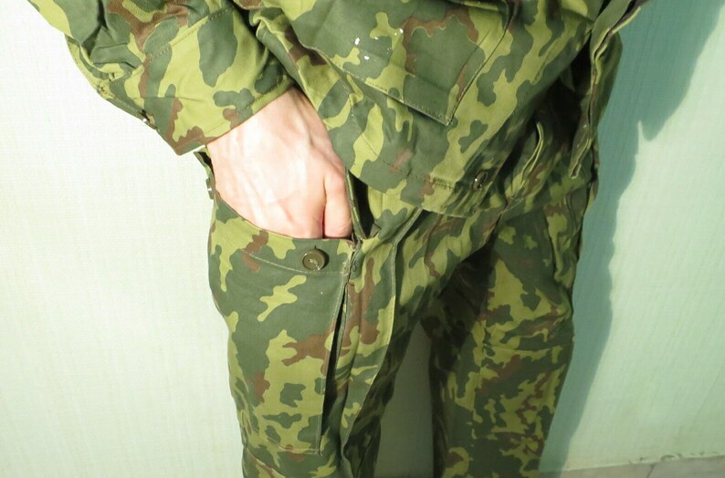 Russian Army Summer Jacket/&pants BDU Afghanka VSR-93 Flora Vertikalca Butan 1990-s dated OTK stamp manufacturer Very bright camo pattern