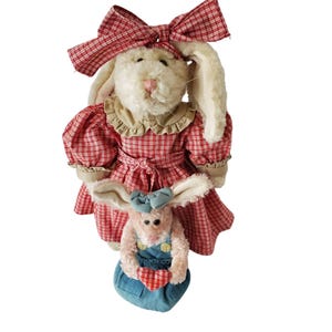Momma O'Harea and Bonnie Blue Boyds Bears Bunny Rabbits #91008 OVC Exclusive Edition Easter Decor