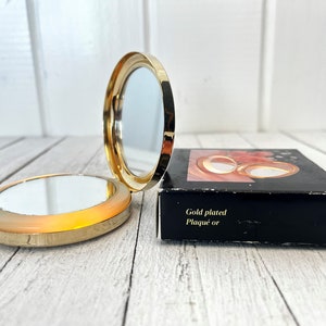 Vintage Mid-Century Gold-Plated Pocket Hand Purse Makeup Mirror, Brass Light Up Compact by T. Eaton Co. image 4