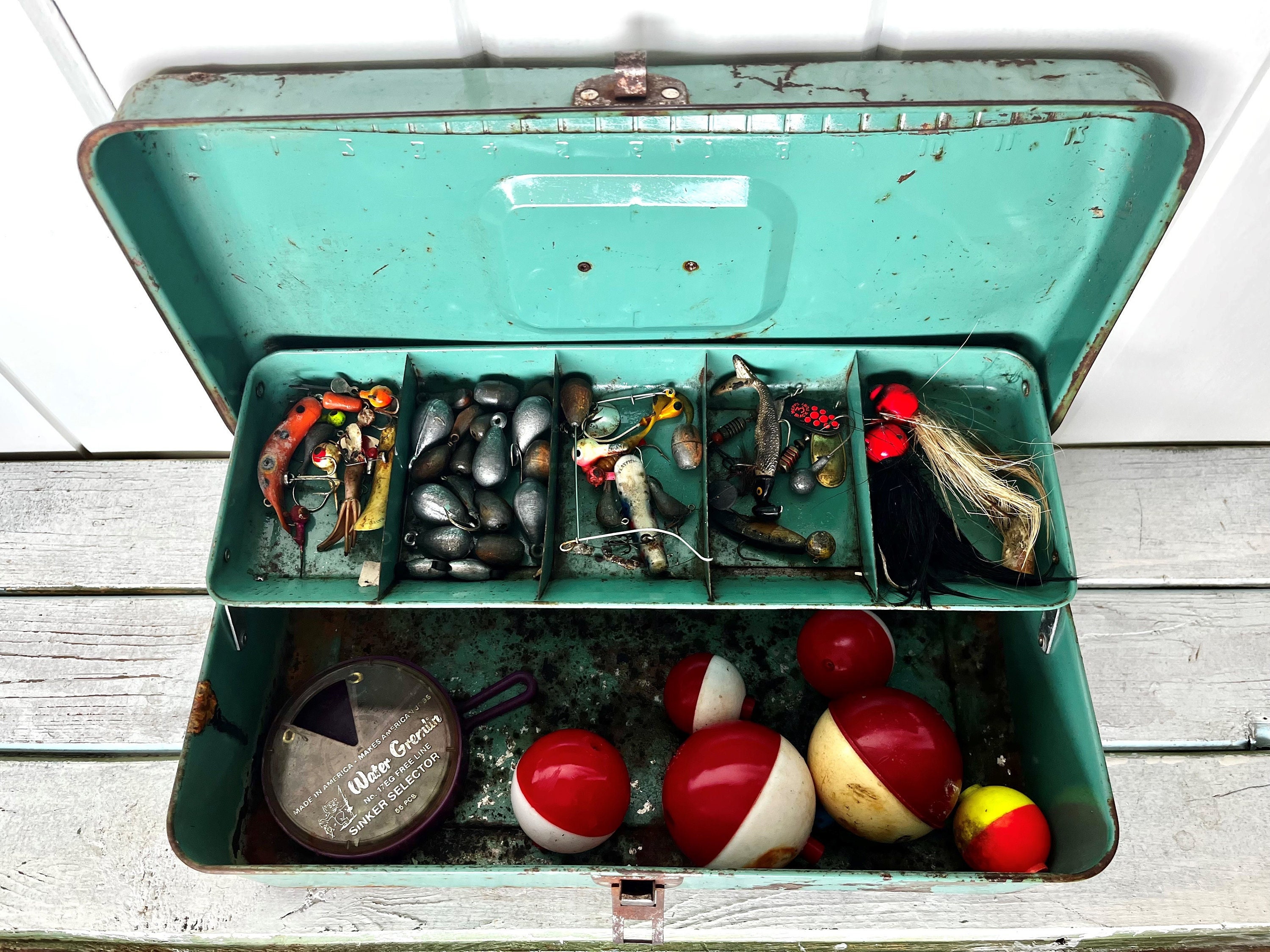 Antique Hiawatha Metal Latching Primitive Tackle Box & Vintage Fishing Gear  Lot, Old Rusty Patina, Nautical Decor