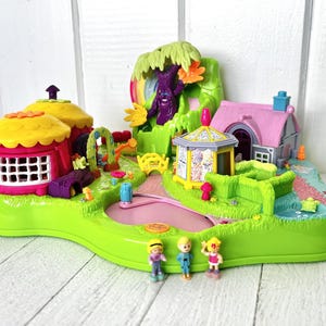 Vintage 1997 Polly Pocket Magical Movin' Fairyland COMPLETE