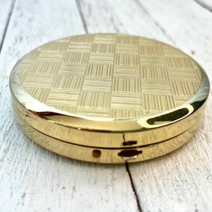 Vintage Mid-Century Gold-Plated Pocket Hand Purse Makeup Mirror, Brass Light Up Compact by T. Eaton Co. image 2