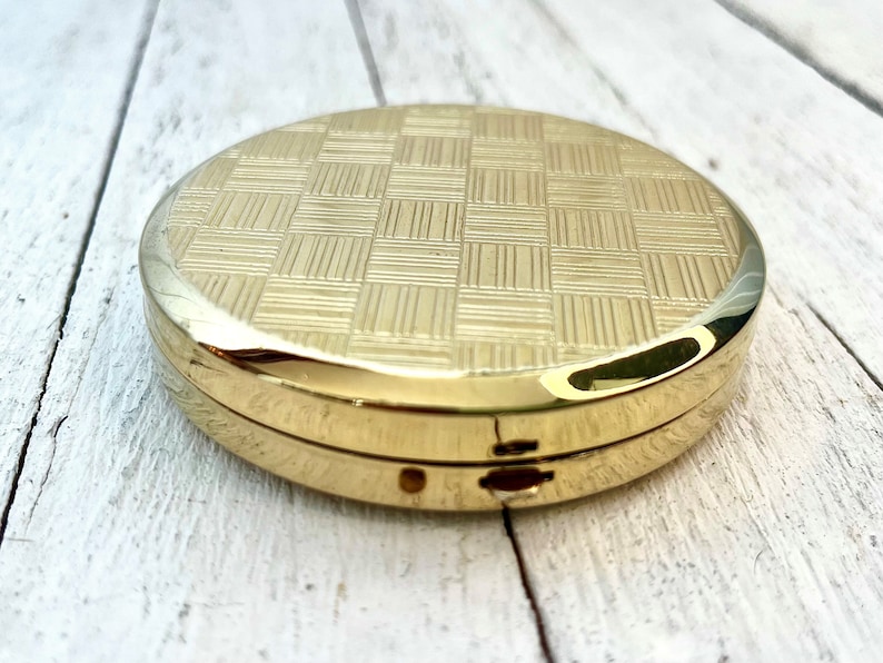 Vintage Mid-Century Gold-Plated Pocket Hand Purse Makeup Mirror, Brass Light Up Compact by T. Eaton Co. image 2