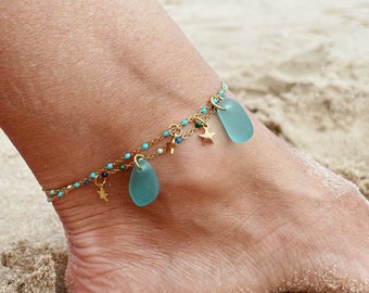 Sea glass anklet. Golden sterling silver beach glass anklet. Sea glass jewelry. Silver adjustable anklet