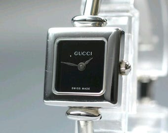Vintage Gucci 1900L Stainless Steel Watch for a SMALL 6 inch Wrist in Excellent 5+ Condition.
