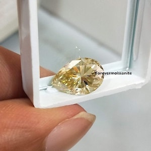 Sparky Off White Yellow 14.5x10mm 5.00 Carat Pear/Tear Drop Cut Loose Moissanite || For Engagement Wedding Ring Earring Pendant Jewelry Gift