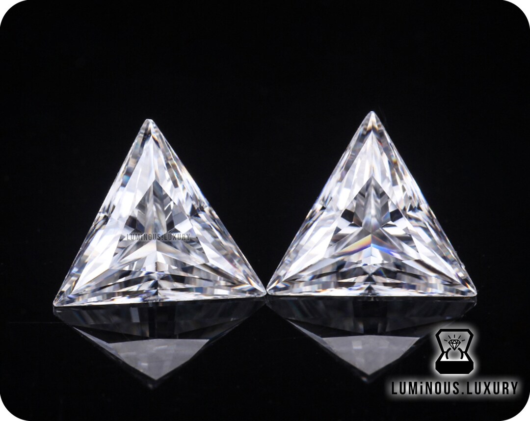 Triangle Colorless Colorless Triangle Cut 7.5 x 7.5 MM 1.30 Carat Full Fiery White Loose ...