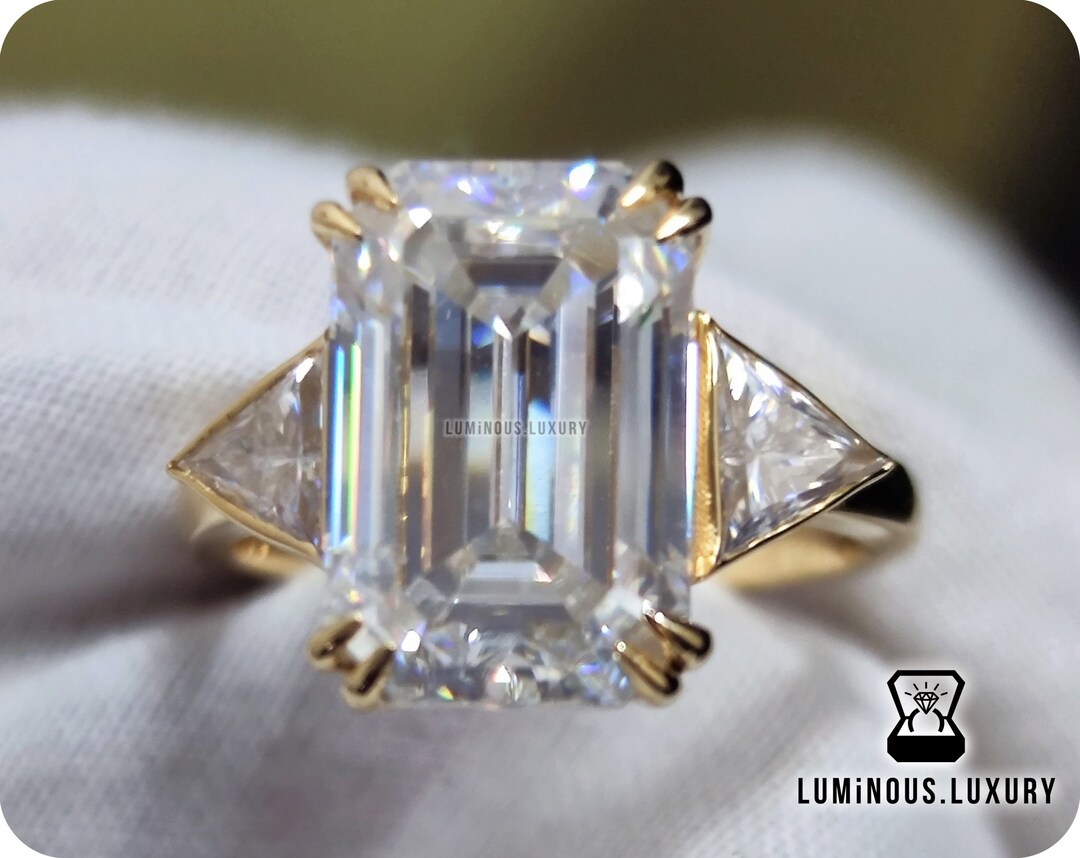 Triangle Colorless Luxury Elongated Emerald and Triangle Colorless Moissanite Ring, 6 TCW ...