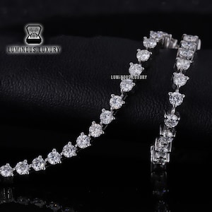 Three Prong Set Women&#39;s Tennis Bracelet, 8 TCW Round Cut Colorless Moissanite Wedding Bracelet, Anniversary Gift Bracelet, Handmade Jewelry